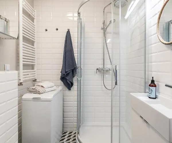 Komfortowy Z Parkingiem Apartamento