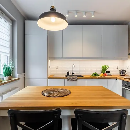 Komfortowy Z Parkingiem Wroclaw