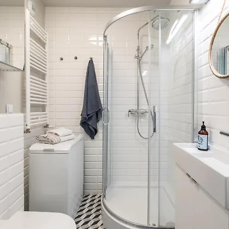 Komfortowy Z Parkingiem Daire